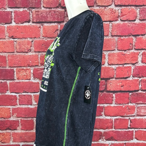 Affliction Daytona Women’s Graphic Baby Tee -Size: XL - NWT - Picture 7 of 12